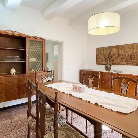 Pleasant With Whirlpool Сasa de vacaciones *