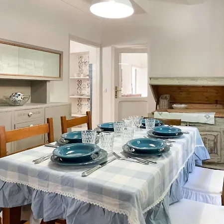 Pleasant With Whirlpool Сasa de vacaciones *