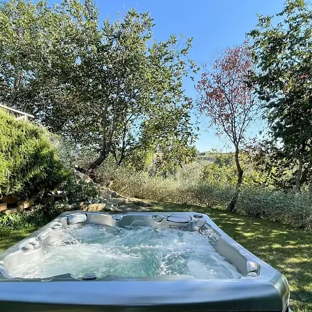 Ferienhaus Pleasant With Whirlpool