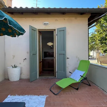 Pleasant With Whirlpool Ferienhaus Serrungarina